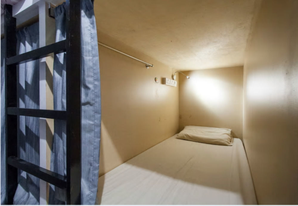 Meadows Hostel Сингапур Екстериор снимка